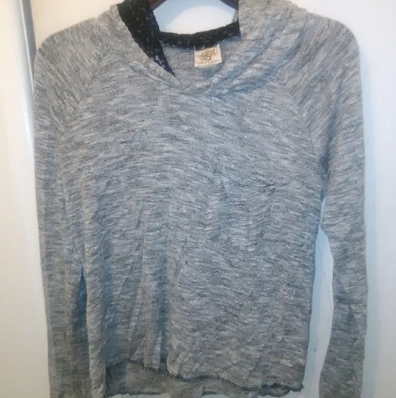 Gray sweater - Picture 1 of 1